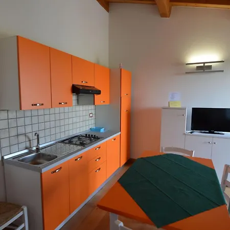 Apartamento Characteristic In With Pool Codigoro