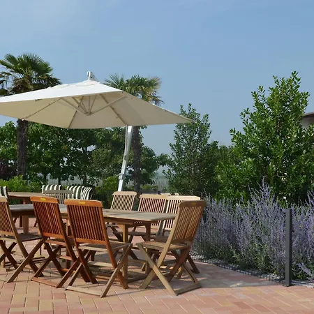 Characteristic In With Pool コディゴーロ