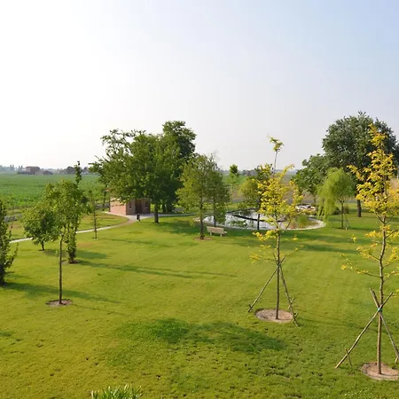 アパート Characteristic In With Pool *