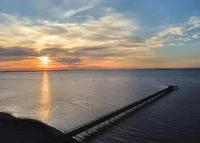 Characteristic In With Pool Appartement